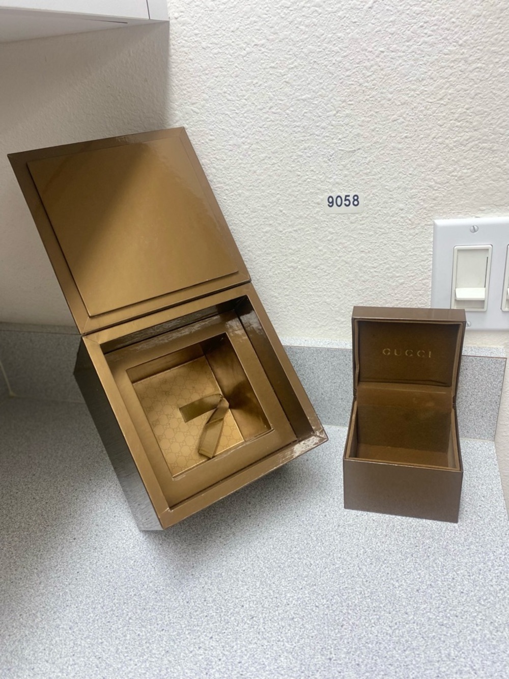 Gucci Brown and Gold Box Bundle EUC - 9058 - Picture 2 of 13